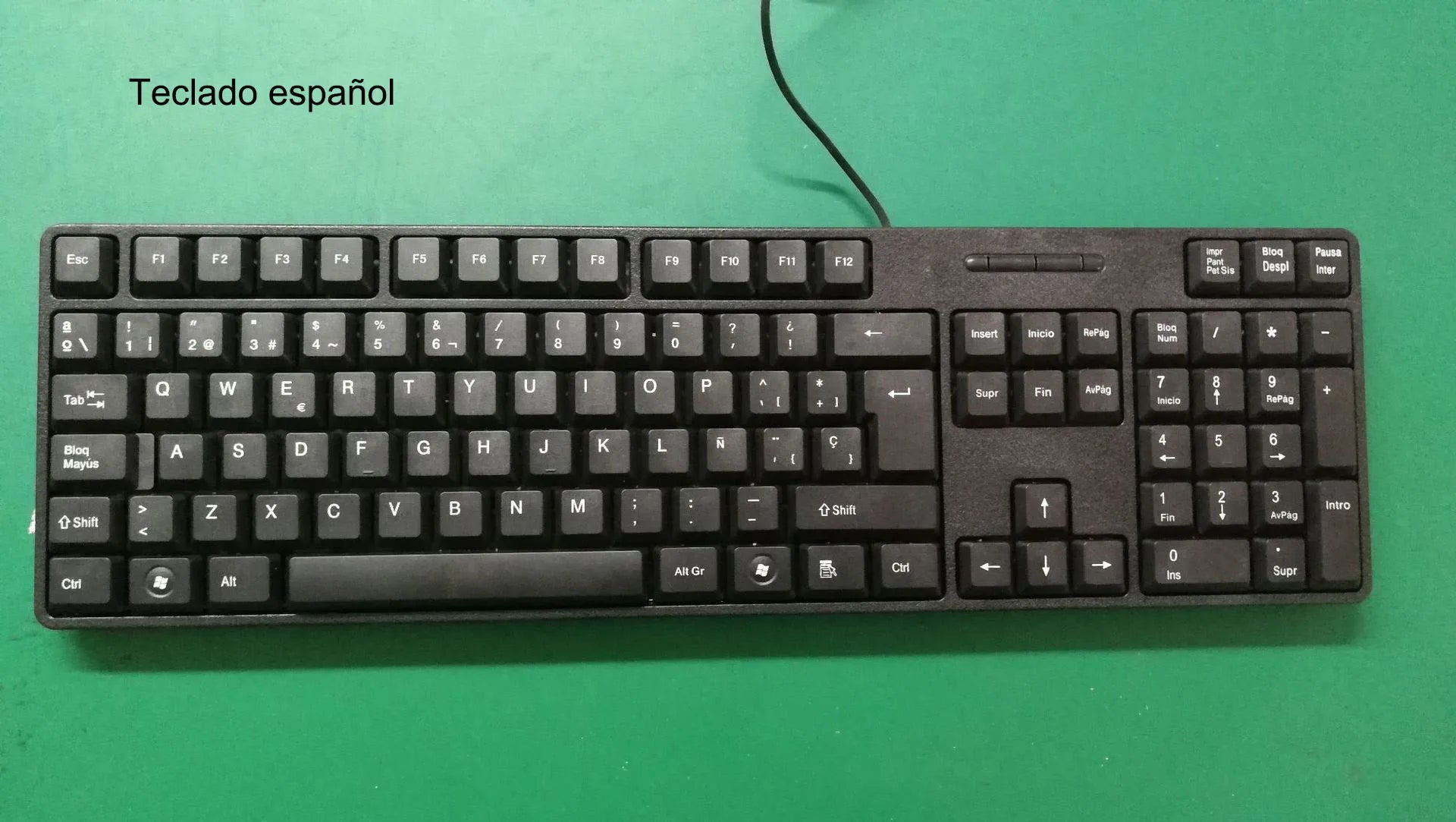Spanish French  Russian Arabic Letter keycaps Keyboard Gaming Keyboard Usb Wired 104 Keys  For Computer